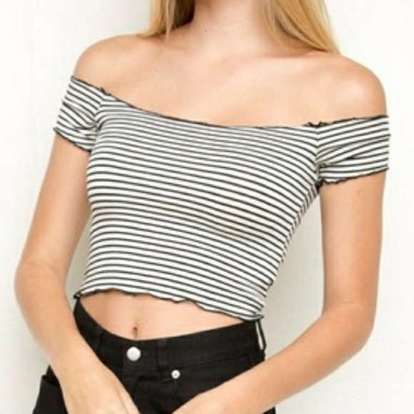 Brandy Melville Tops - Striped cropped brandy top